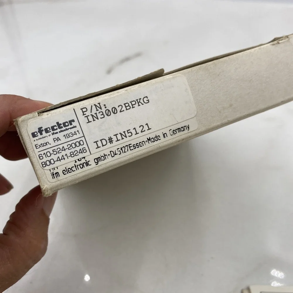 EFECTOR IN-3002-BPKG-IN5121 / IN3002BPKGIN5121 (BRAND NEW)